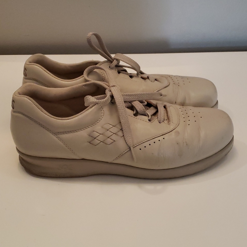 BOGO🆓️ CLOSET CLOSING 🚨 ALL ITEMS MUST GO